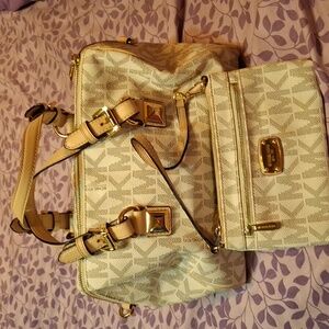 Micheal kors handbag